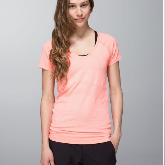 Lululemon Run Swiftly Tech Short Sleeve orange 
Heathered Creamsicle Pop v-neck - Picture 2 of 5
